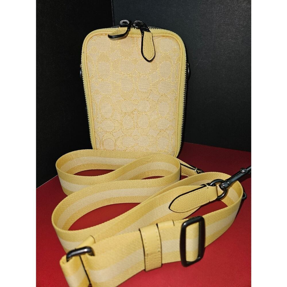 Coach Stanton Crossbody - Picture 3 of 11
